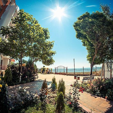 Gt Riviera Fort Beach Apartments ラヴダ エクステリア 写真